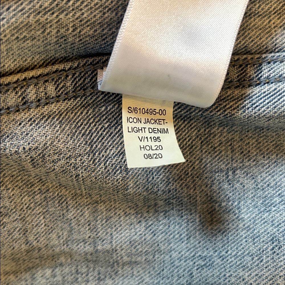 GAP Denim Classic Icon Jean Jacket Large Light Denim 100% Cotton MAMA Painted - Picture 7 of 16